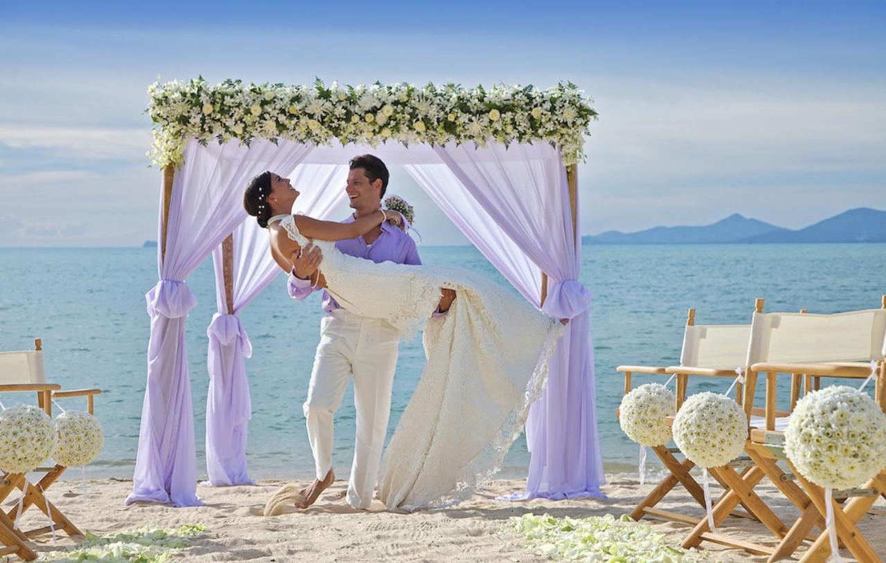 Upni Duniya - Luxury, Beachfront 9-Suites Villa Bang Rak Beach  Kamer foto
