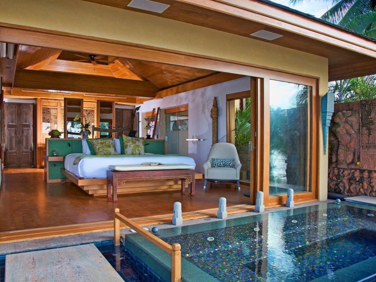 Upni Duniya - Luxury, Beachfront 9-Suites Villa Bang Rak Beach  Buitenkant foto